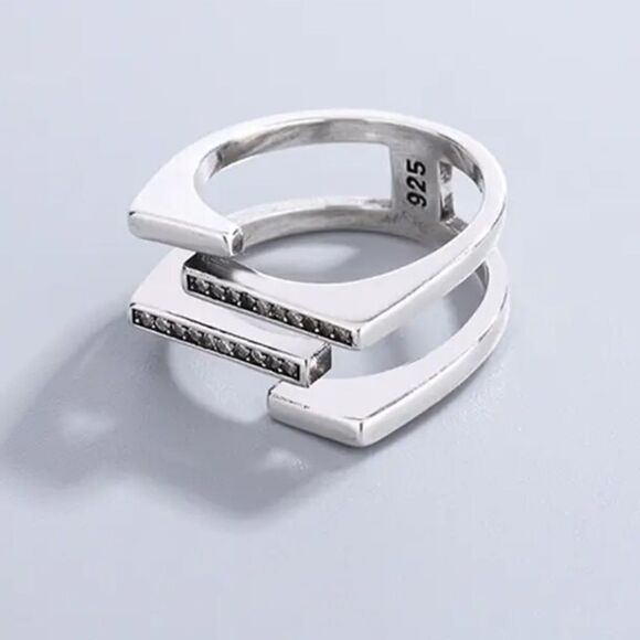 The Unique Ring in silver and cubic zirconia - Picture 2 of 3